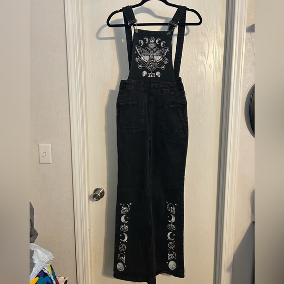 ROMWE Black Gothic Moon Embroidered Denim Overalls - Picture 4 of 11